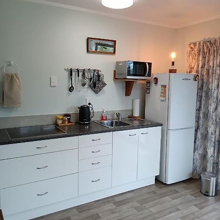 Apartamento Flying Plate Saloon Waimate Exterior foto