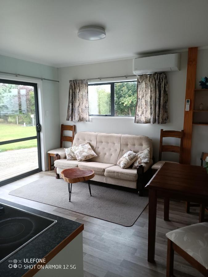 Apartamento Flying Plate Saloon Waimate Exterior foto